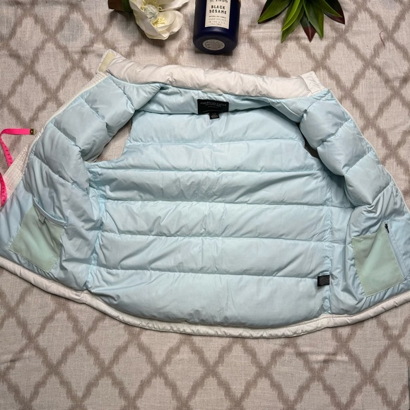 White American Eagle puffer vest - Picture 9 of 12